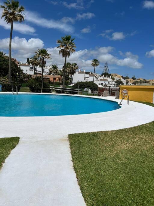 Appartement Aan Boulevard En Zwembad Sitio de Calahonda Exterior photo
